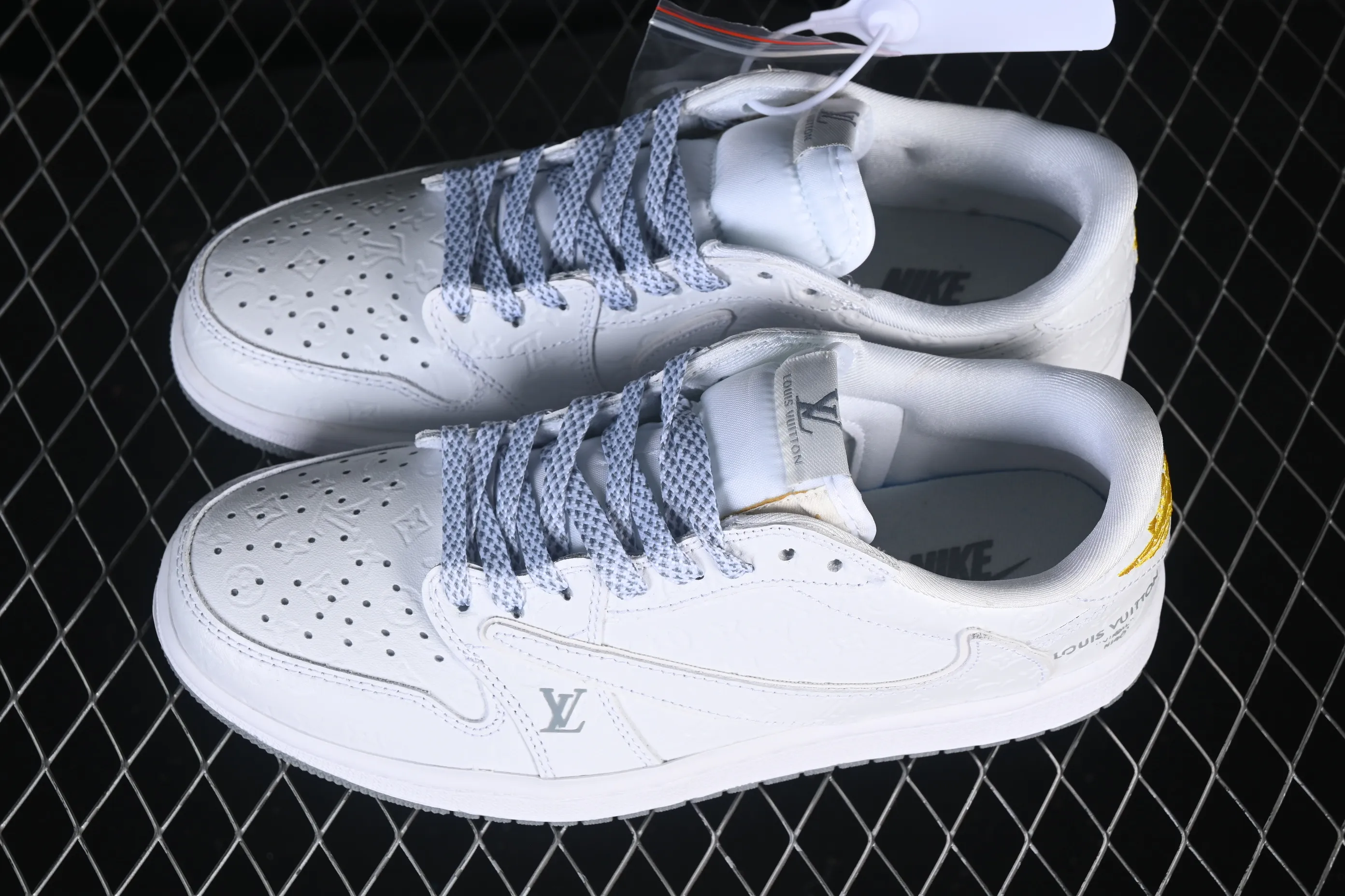 All categories Air Jordan Jordan series basketball shoes Air Jordan 1 Low High-end customized low-top sneakers Air Jordan 1 Low AJ1 Joe 1 rice white high-end customized low-top retro basketball shoes LD2028-061
